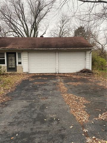 3821 Denlinger, Dayton, OH 45426