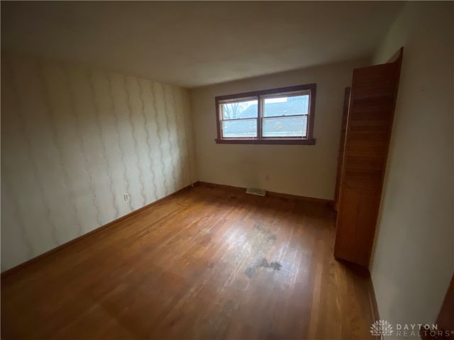 3821 Denlinger, Dayton, OH 45426