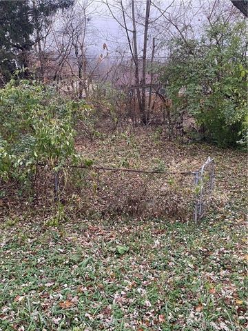 3821 Denlinger, Dayton, OH 45426