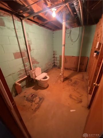 3821 Denlinger, Dayton, OH 45426