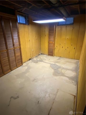 3821 Denlinger, Dayton, OH 45426