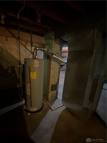 3821 Denlinger, Dayton, OH 45426