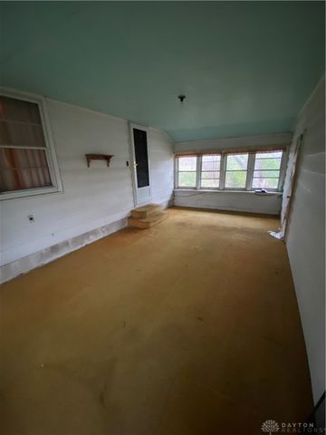 3821 Denlinger, Dayton, OH 45426