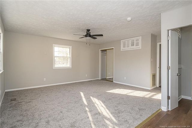 6434 Kincross Avenue, Fayetteville, NC 28304