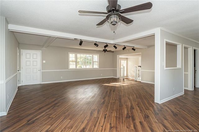 6434 Kincross Avenue, Fayetteville, NC 28304