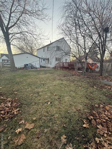 764 White Avenue, Lincoln Park, MI 48146