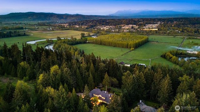 13748 242nd Avenue NE, Woodinville, WA 98077
