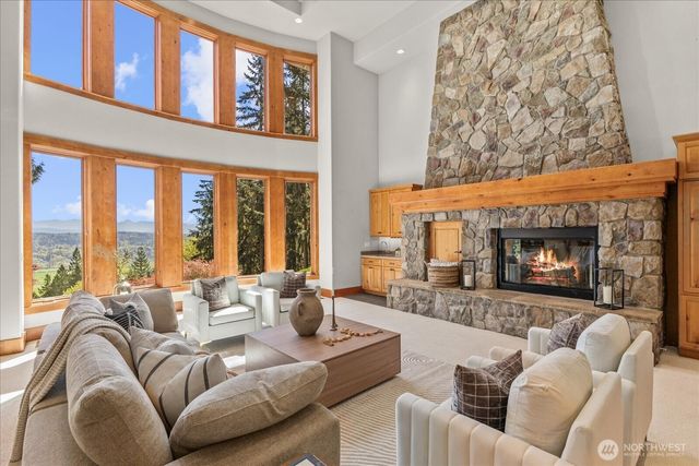 13748 242nd Avenue NE, Woodinville, WA 98077