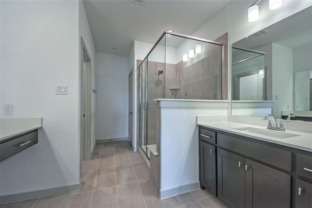 692 Vista Oaks Road, Lewisville, TX 75067