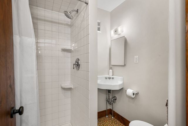 193 Exchange St, Millis, MA 02054