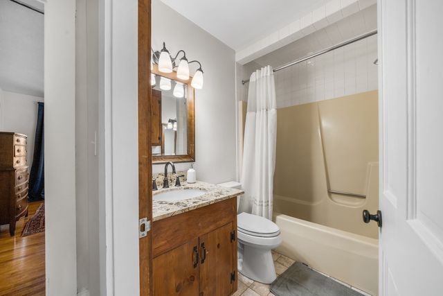 193 Exchange St, Millis, MA 02054