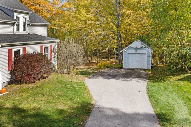 193 Exchange St, Millis, MA 02054