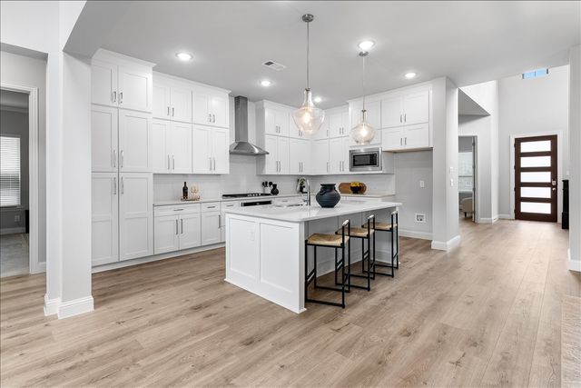 12995 Wimbledon Way, Farmers Branch, TX 75234