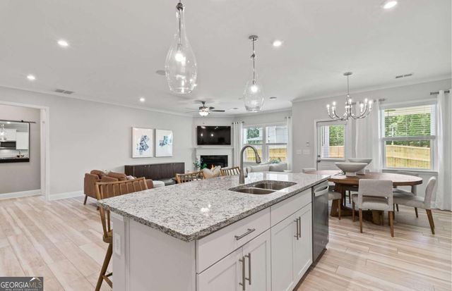 300 Canoe Place, Villa Rica, GA 30180