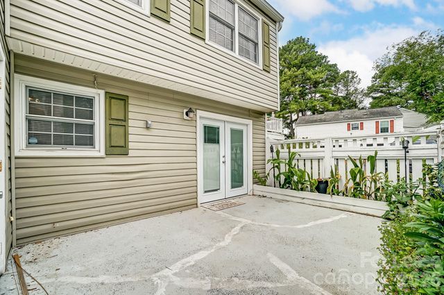 8518 Castle Pine Court, Charlotte, NC 28226