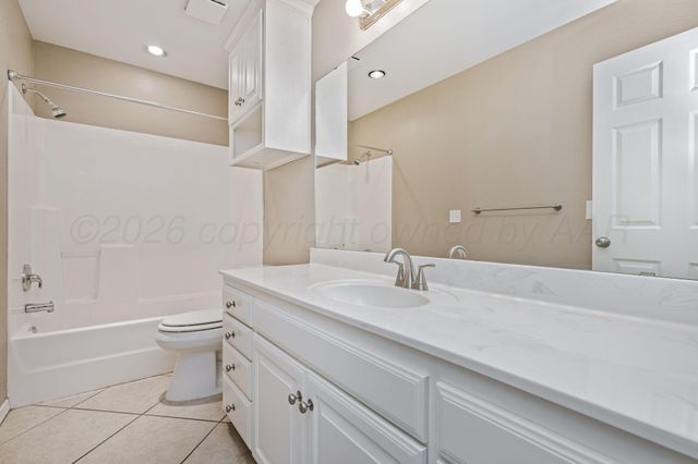 5828 W FARMERS Avenue, Amarillo, TX 79109