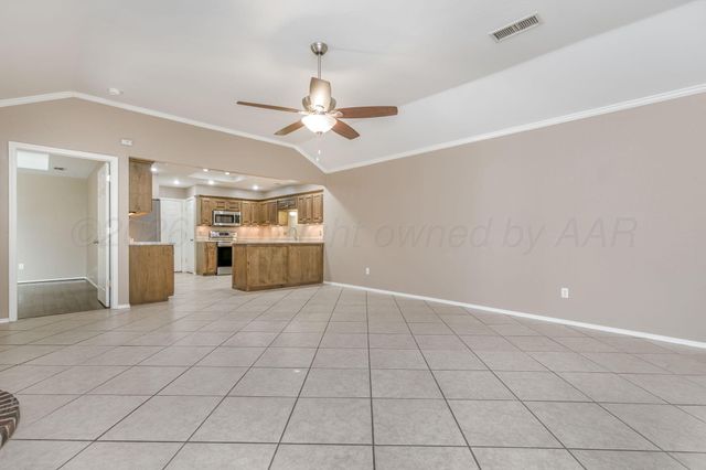 5828 W FARMERS Avenue, Amarillo, TX 79109