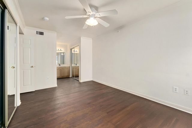 501 W 26th ST 113, Austin, TX 78705