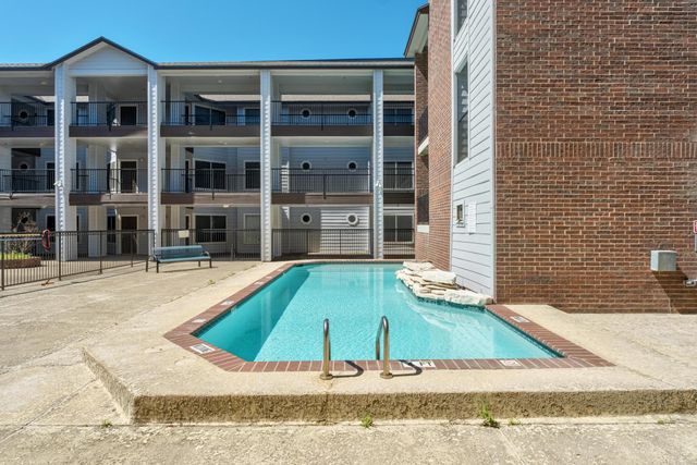 501 W 26th ST 113, Austin, TX 78705