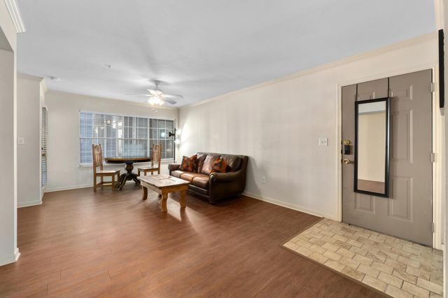 501 W 26th ST 113, Austin, TX 78705