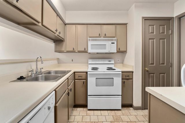 501 W 26th ST 113, Austin, TX 78705