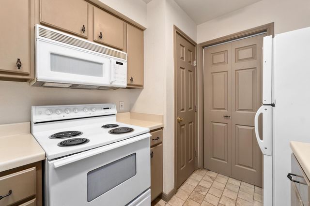 501 W 26th ST 113, Austin, TX 78705