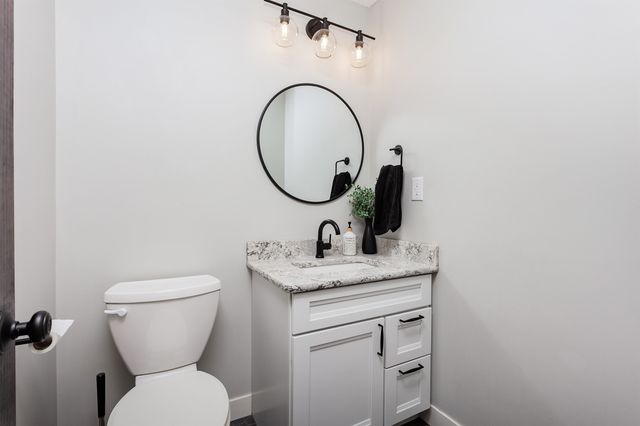 33080 Fox Creek Drive, Waukee, IA 50263