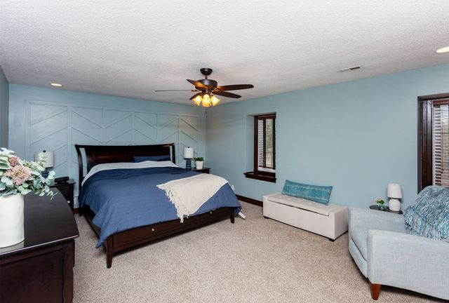 33080 Fox Creek Drive, Waukee, IA 50263