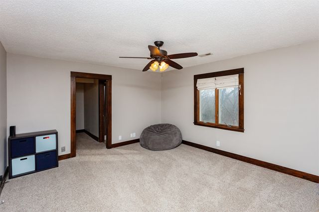 33080 Fox Creek Drive, Waukee, IA 50263