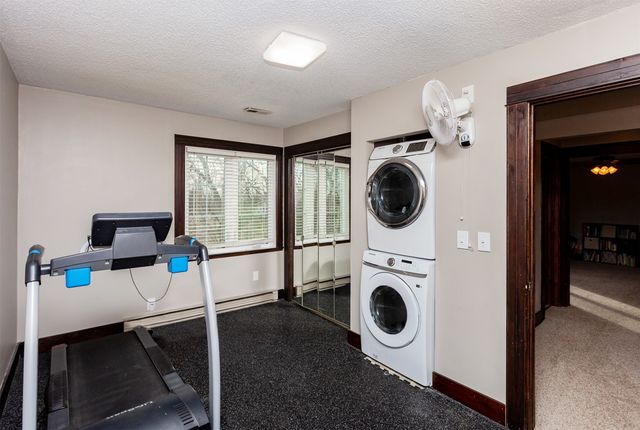 33080 Fox Creek Drive, Waukee, IA 50263