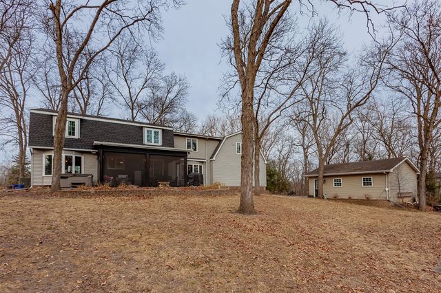 33080 Fox Creek Drive, Waukee, IA 50263