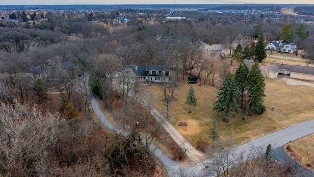 33080 Fox Creek Drive, Waukee, IA 50263