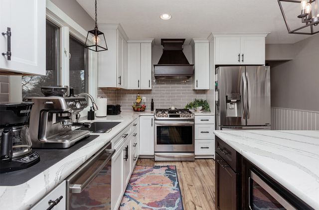 33080 Fox Creek Drive, Waukee, IA 50263