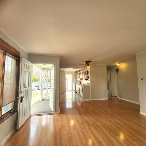 591 AUDREY Lane, Wheeling, IL 60090