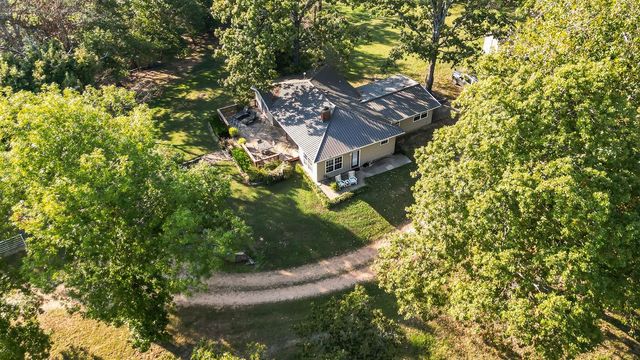 12342 Bluebird Road, Gravette, AR 72736