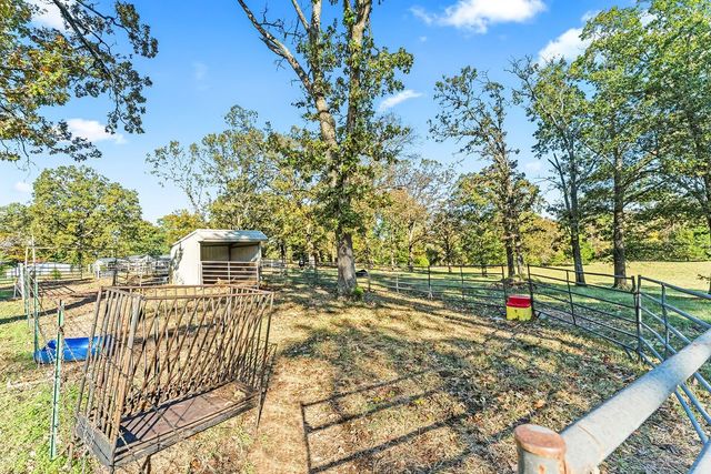 12342 Bluebird Road, Gravette, AR 72736