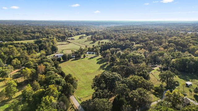 12342 Bluebird Road, Gravette, AR 72736