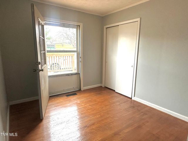 35 Hermitage Street, Greeneville, TN 37745