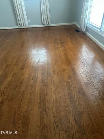 35 Hermitage Street, Greeneville, TN 37745