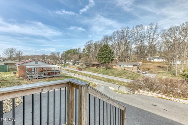 328 Kings Road, Piney Flats, TN 37686