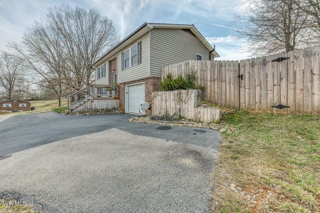 328 Kings Road, Piney Flats, TN 37686