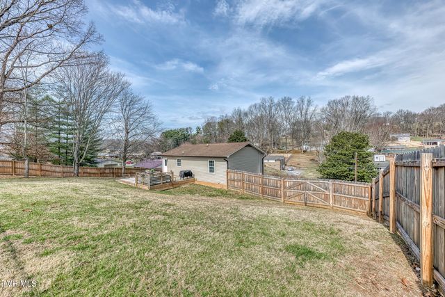 328 Kings Road, Piney Flats, TN 37686