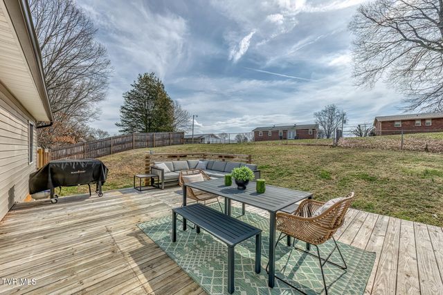 328 Kings Road, Piney Flats, TN 37686