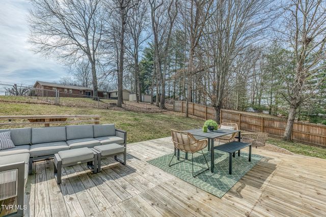 328 Kings Road, Piney Flats, TN 37686