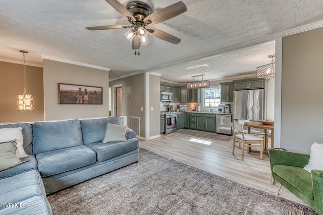 328 Kings Road, Piney Flats, TN 37686