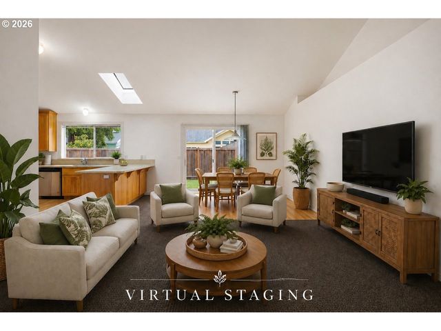 831 GREENWICH Ave, Eugene, OR 97404
