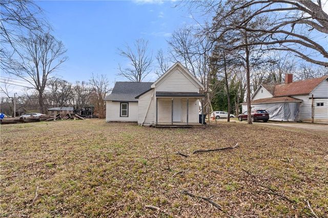 521 E 1st Street, Lexington, NC 27292