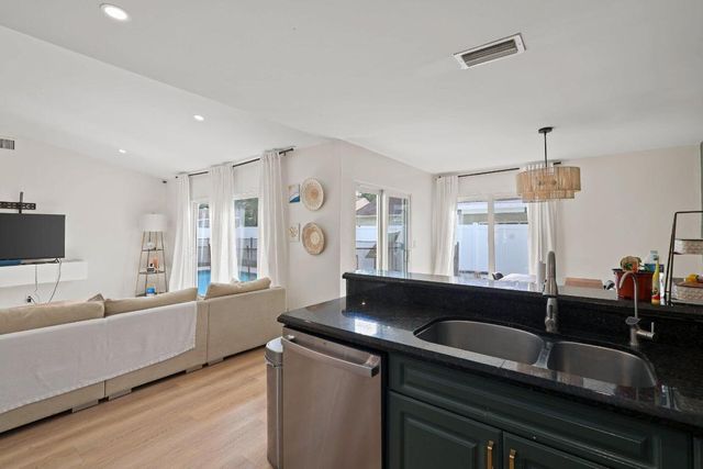 18998 Cloud Lake Circle, Boca Raton, FL 33496