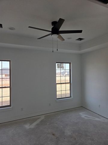 5742 NE Minnow Ln, Elgin, OK 73538