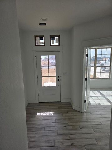 5742 NE Minnow Ln, Elgin, OK 73538